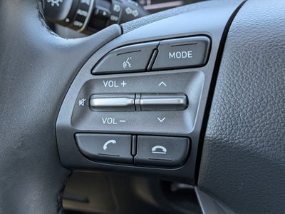 2021 Hyundai KONA SEL Plus