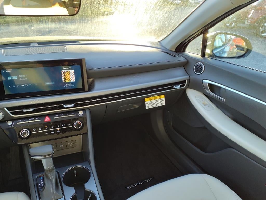 2025 Hyundai SONATA SE