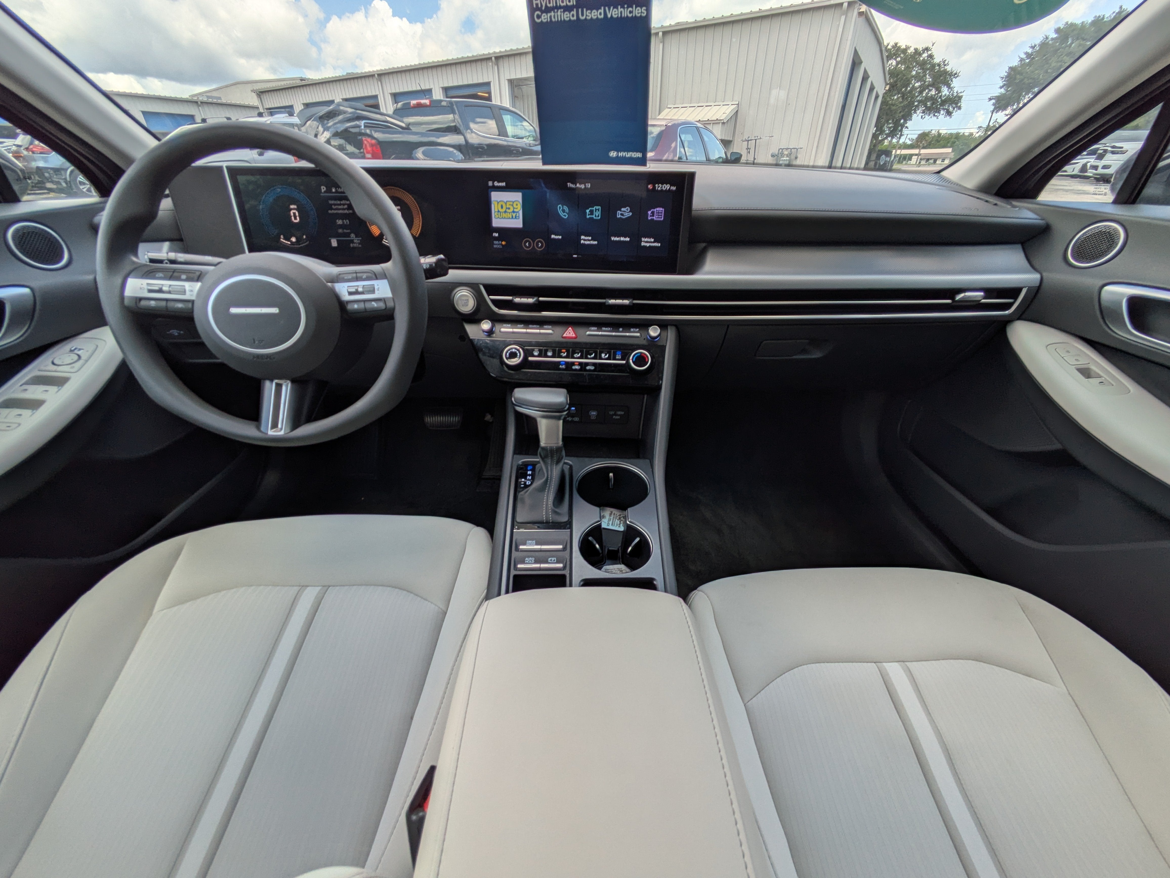 2025 Hyundai SONATA SE