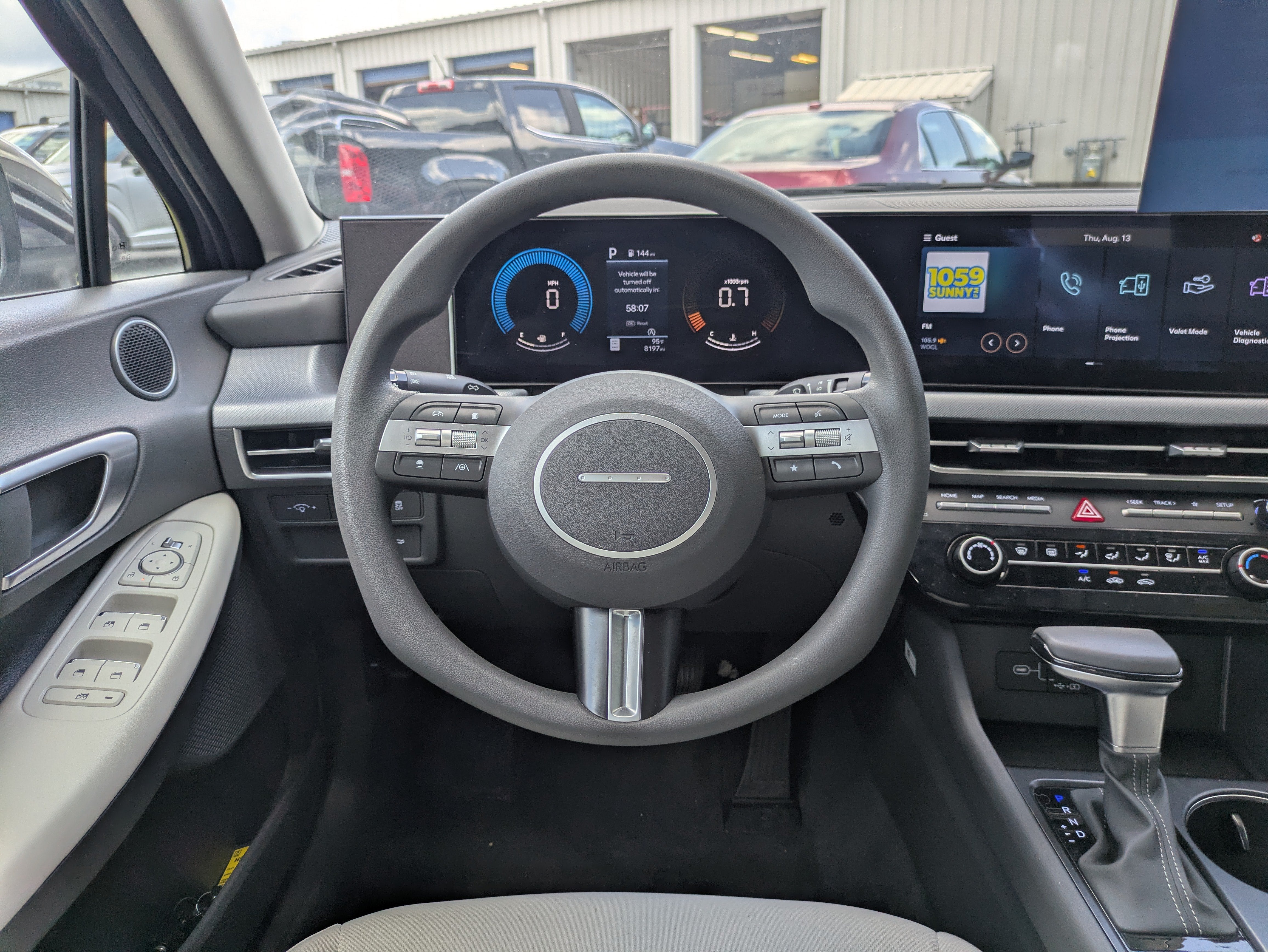 2025 Hyundai SONATA SE