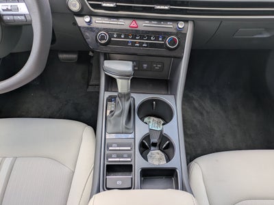 2025 Hyundai SONATA SE