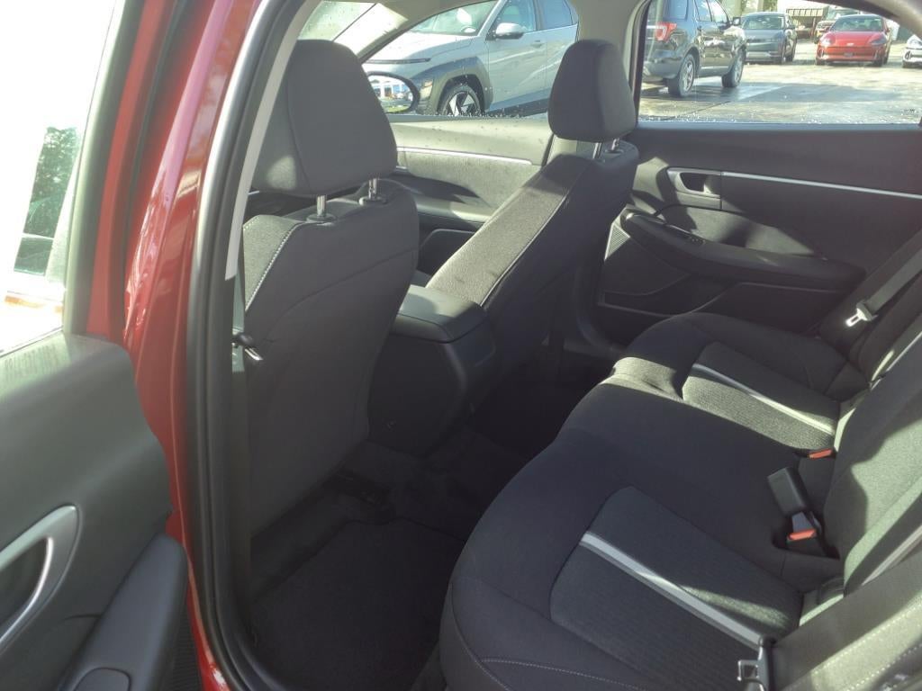 2025 Hyundai SONATA SE