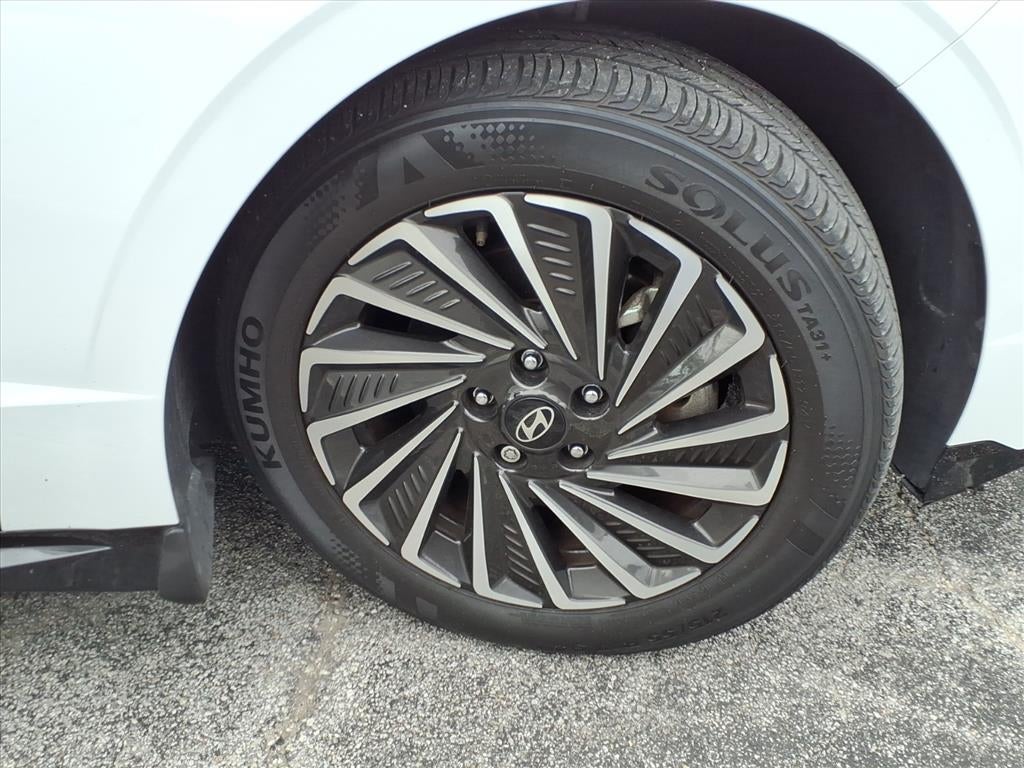 2024 Hyundai SONATA HYBRID SEL