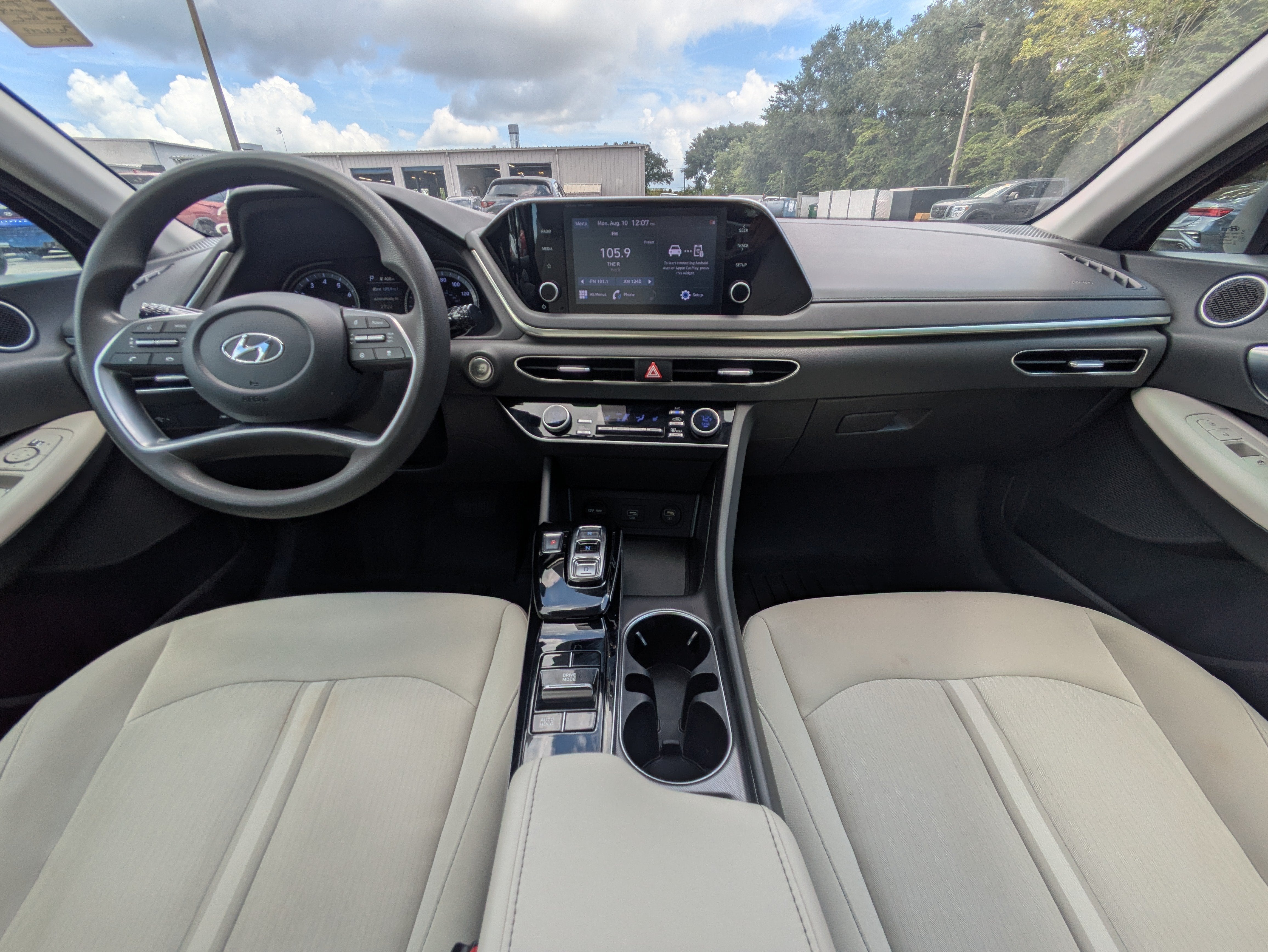 2022 Hyundai SONATA SEL