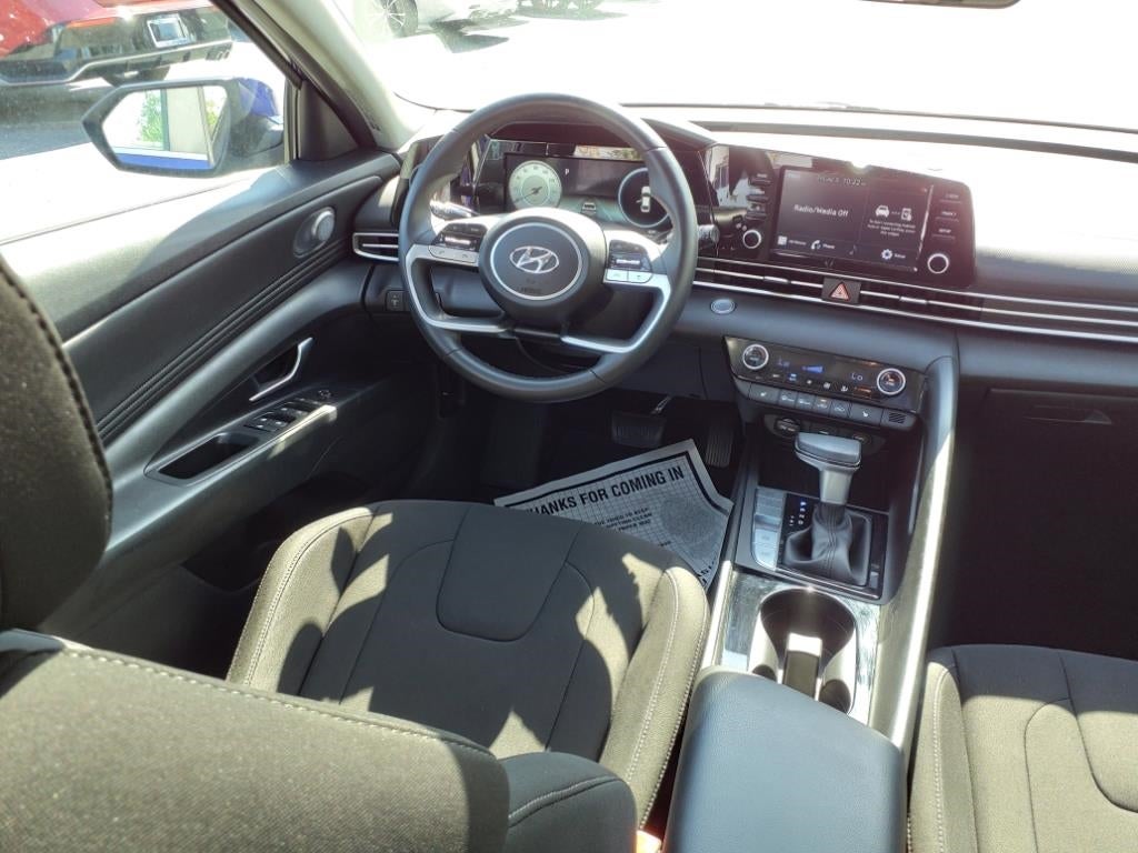 2021 Hyundai ELANTRA SEL