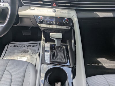 2025 Hyundai ELANTRA Limited