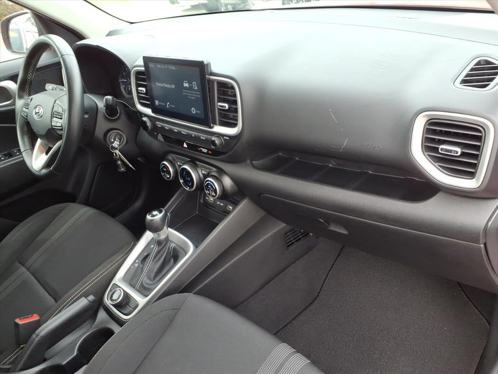 2022 Hyundai VENUE SEL