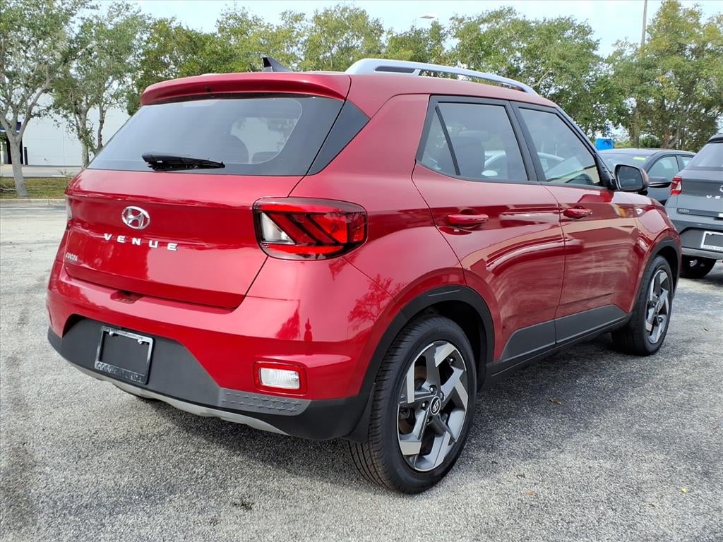 2022 Hyundai VENUE SEL