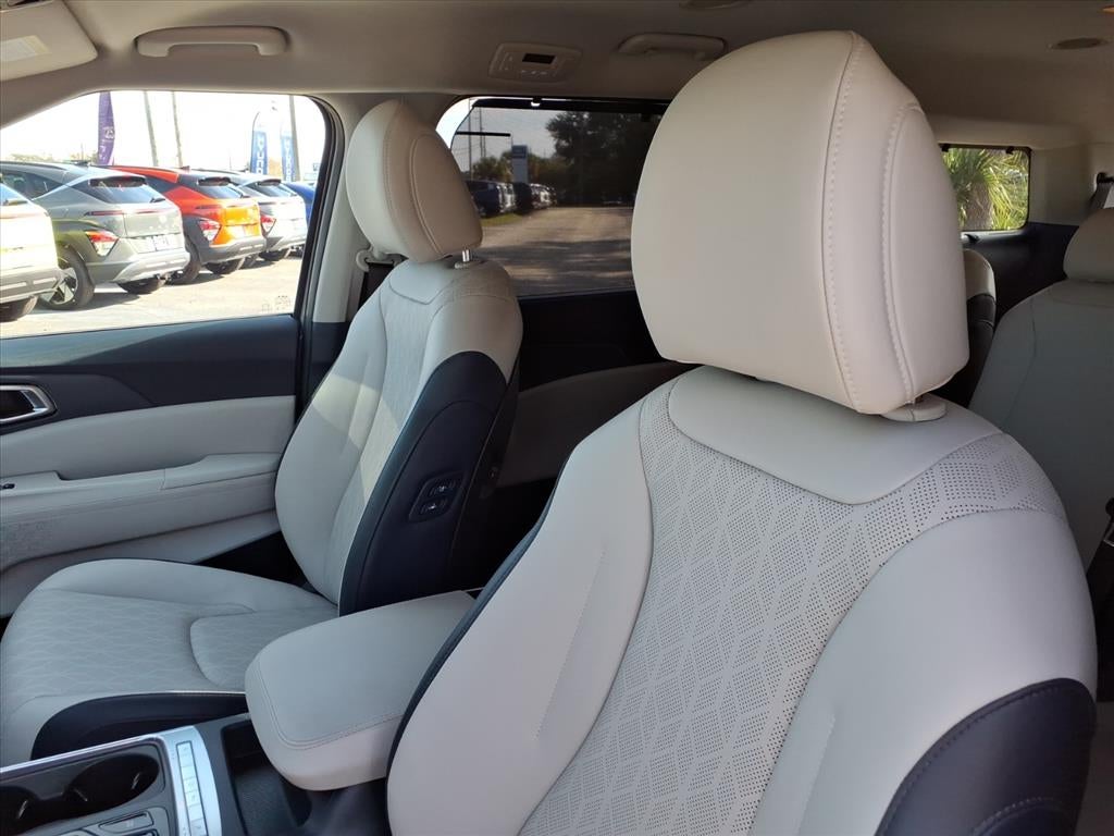 2025 Kia Carnival EX