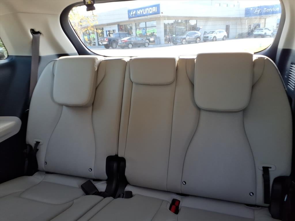 2025 Kia Carnival EX