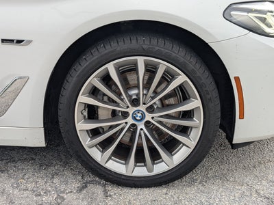 2022 BMW 5 Series 530e
